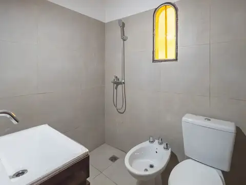 Depto Tipo Casa en Venta en República De La Sexta, USD 92.000