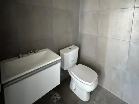 Local en Venta en Funes, USD 215.000