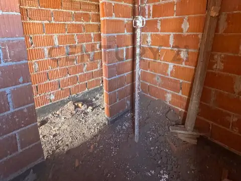 DUPLEX EN VENTA! 2 DORMITORIOS! Docta Urbanizacion