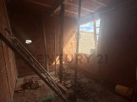 Casa 3 ambientes con 2 baños