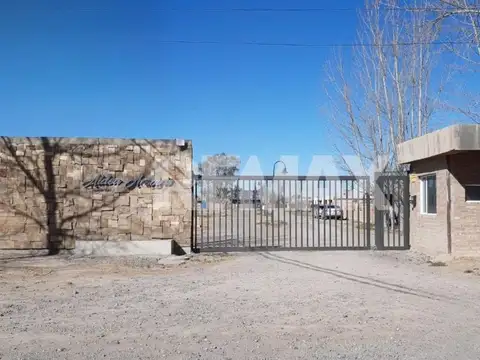 VENDO LOTE BARRIO CERRADO FERNANDEZ ORO