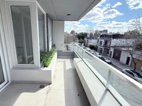 Departamento 4 ambientes con 2 baños