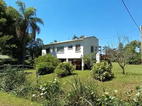 Casa 3 ambientes con 2 baños