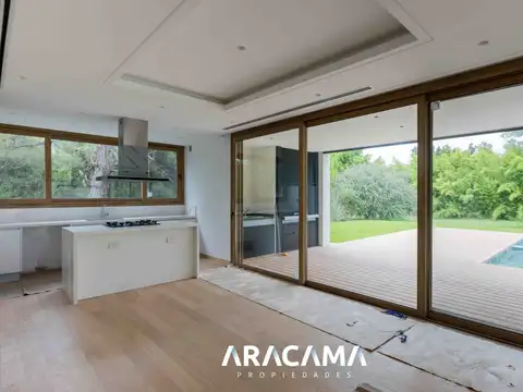 Casa en Venta de 5 dormitorios