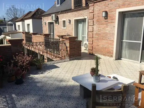 Casa en Alquiler Temporal con 5 cocheras