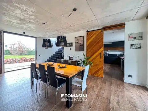 Casa en Venta con 1 cochera