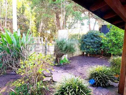 Casa 5 ambientes con 1 baño