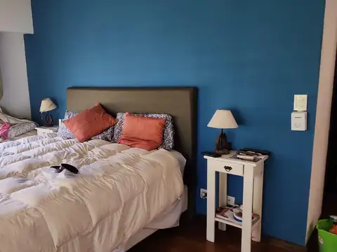 Casa 12 ambientes con 4 baños