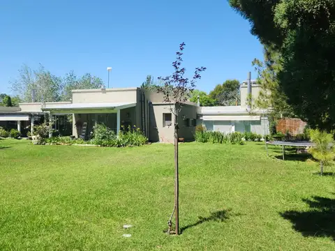 Casa en Alquiler en Roldan, USD 1.500