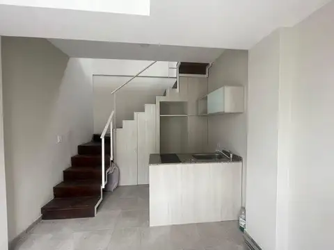 Depto Tipo Casa en Venta de 1 dormitorio