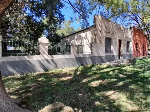Casa y 12 hectáreas de Campo en estación Peralta