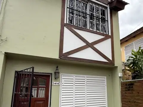Casa 3 ambientes con 1 baño