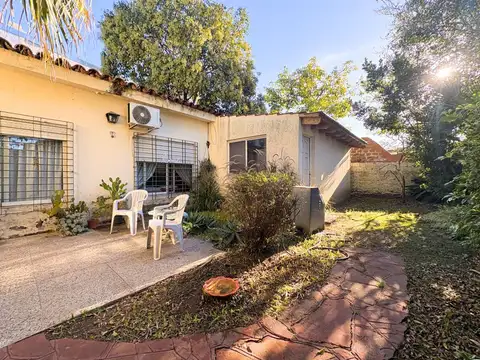Casa en Venta con 1 cochera