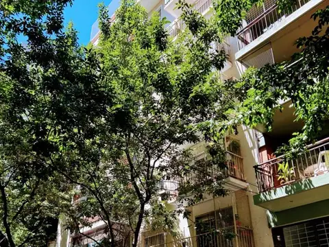 3 amb con muy bajas expensas. Exc ubicación