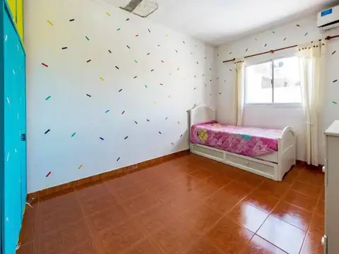 Joaquin V. Gonzalez 1200, Piso 1