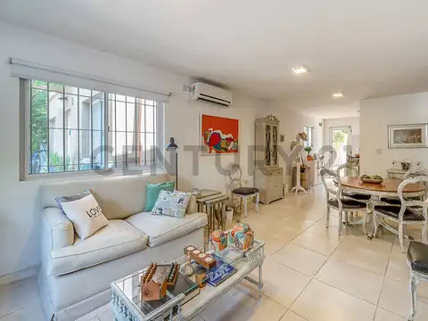 Casa en Country Los Caracoles – Una planta, jardín y rápida salida a Panamericana