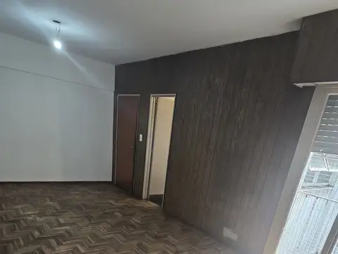 Departamento en Alquiler en Floresta, $ 700.000