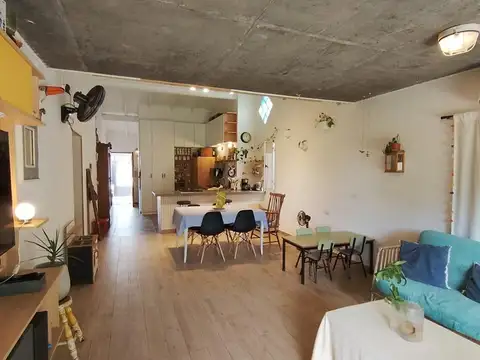 Casa en Alquiler con 1 cochera