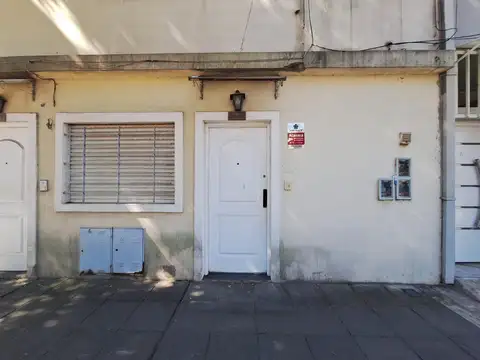 VENTA DEPARTAMENTO TIPO CASA DOS AMBIENTES CASEROS