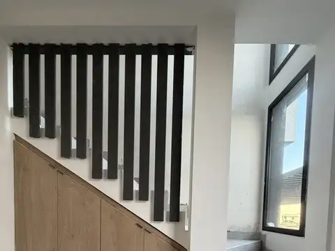 DÚPLEX PREMIUM DE 3 DORMITORIOS BARRIO SIETE SOLES