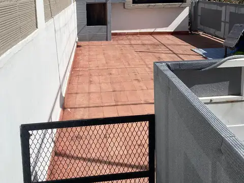 San Martín, entre calle Valcanera y Vargas 1000