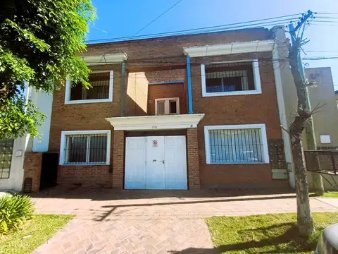 VENTA DUPLEX  4 AMBIENTES LUJAN 