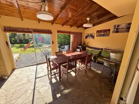 Casa en Venta con 1 cochera