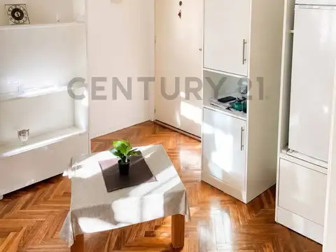 Aráoz 2200, Piso 4