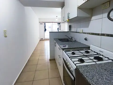 Departamento en Alquiler en Abasto, $ 340.000