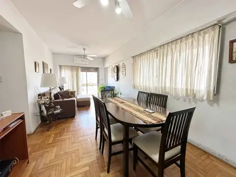 Venta Departamento 4 ambientes, balcon. Floresta