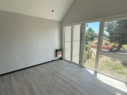 Casa 3 ambientes con 1 baño