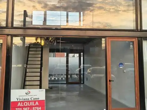 Local  en Alquiler en Joaquín Gorina, La Plata, G.B.A. Zona Sur