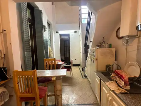 Depto Tipo Casa en Venta de 5 ambientes