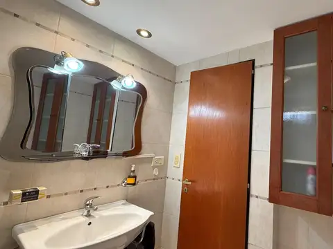 Venta de semi piso 3 am con cochera Quilmes Centro