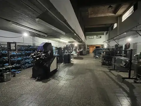 Galpon en Alquiler en Lanus Oeste, $ 6.000.000