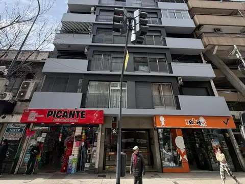 Avenida Pueyrredón 400