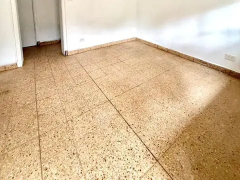 Depto Tipo Casa en Alquiler de 3 ambientes
