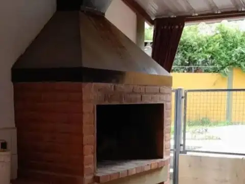 Carlos Paz Playa de Oro – Casa con pileta apta crédito