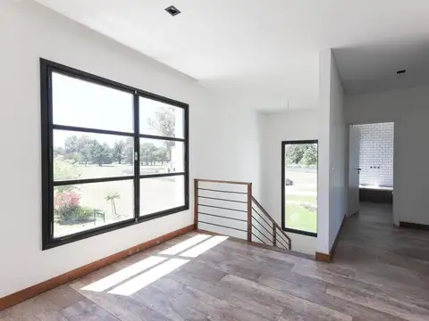 Casa en Venta en Ezeiza, USD 270.000