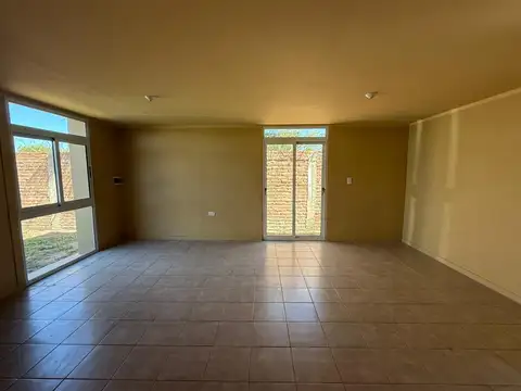 VENTA Casas 2 dormitorios. B° Pinar del Norte. PSL