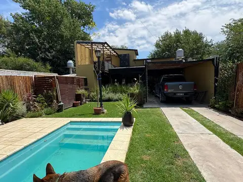 Casa 4 ambientes con 2 baños