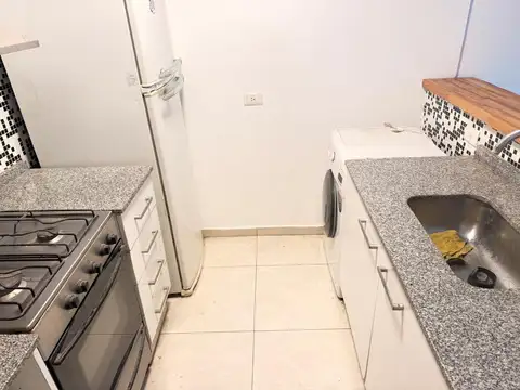 Departamento en Alquiler en Guillermo E Hudson, $ 900.000