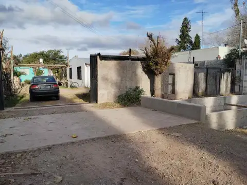 Venta 3 propiedades sobre gran terreno, San Martín