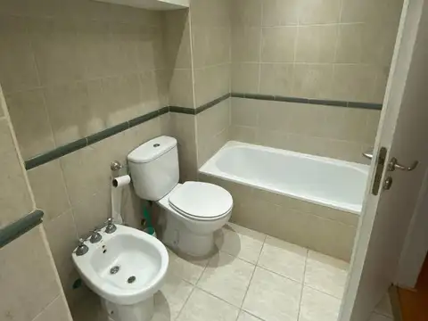 Departamento en Alquiler con 1 cocheras