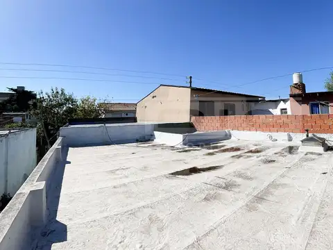 Galpon en Venta 31  mts Fondo