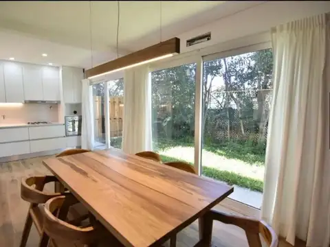 Depto Tipo Casa en Venta en Ituzaingo Norte, USD 245.000