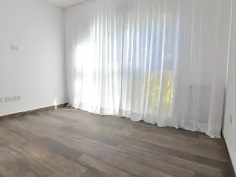 Duplex en venta en Ituzaingo Norte.