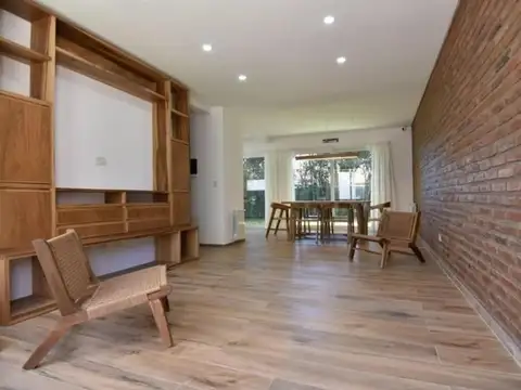 Depto Tipo Casa en Venta de 4 ambientes