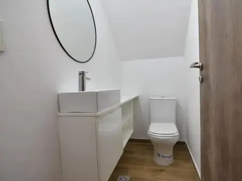 Depto Tipo Casa en Venta con 1 cocheras