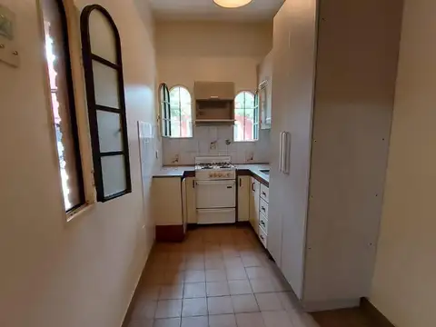 Depto Tipo Casa en Alquiler en Florida Mitre/Este, $ 1.350.000